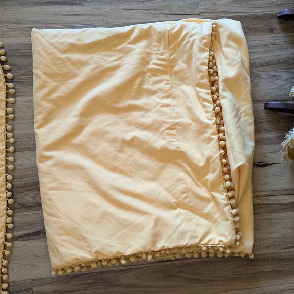 Butter Yellow Microfiber Duvet Cover and Pillowcases, King - Picture 5 of 6